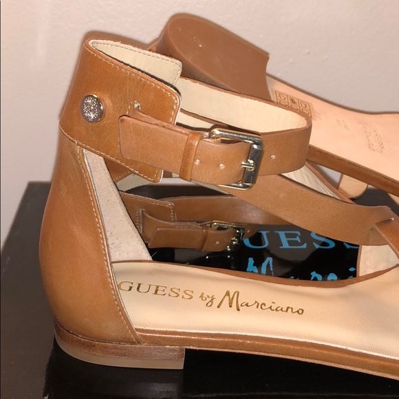 NWT Gorgeous sandals by Guess by Marciano - Picture 4 of 5